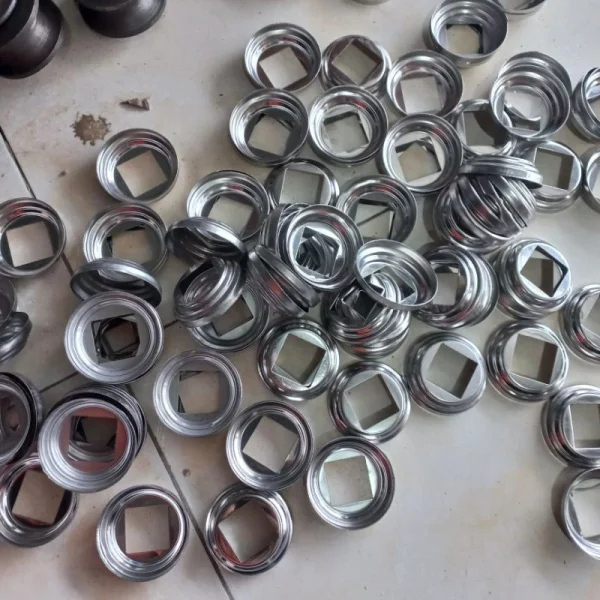 Chụp chân trụ cầu thang,lan cần inox vuông nhiều kích cỡ